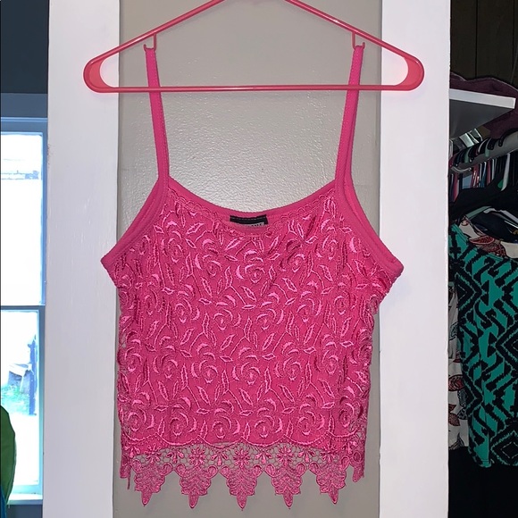 Pink crop - Picture 1 of 2